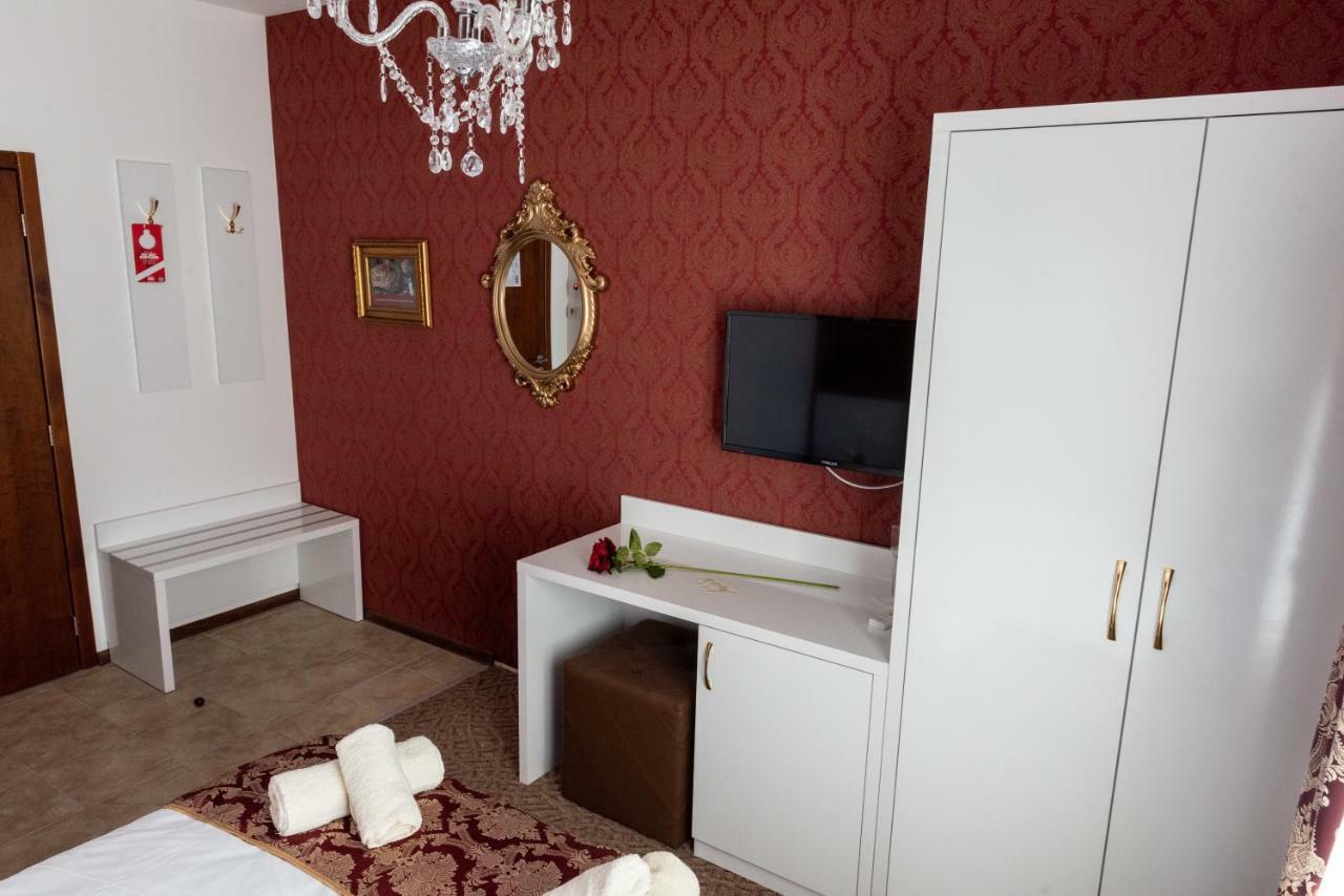 ANTIQUES&GOLD Boutique Hotel Varna Extérieur photo
