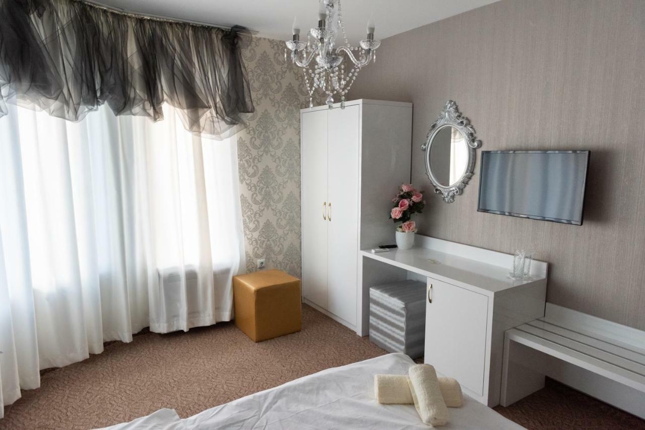 ANTIQUES&GOLD Boutique Hotel Varna Extérieur photo