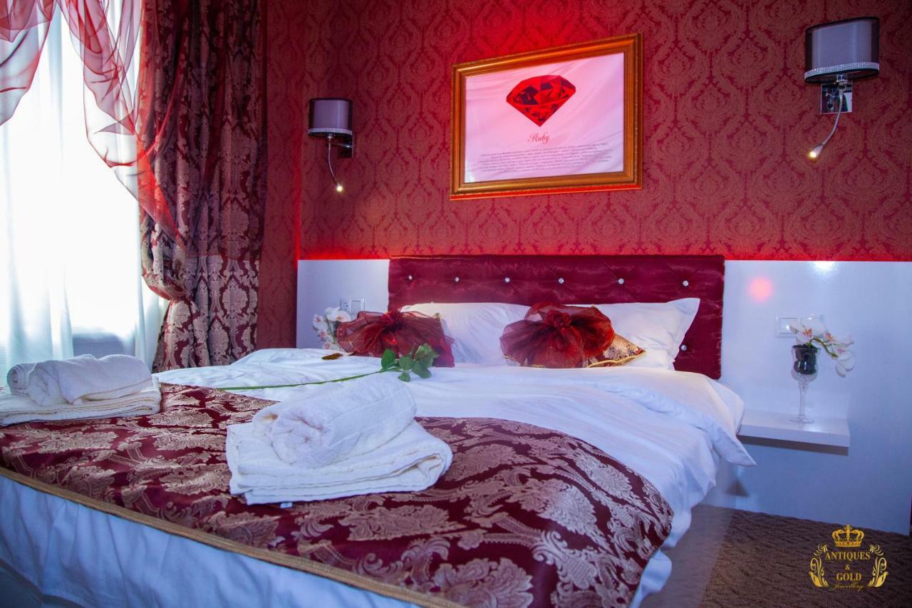 ANTIQUES&GOLD Boutique Hotel Varna Extérieur photo